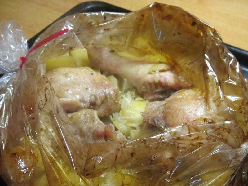 Куриные бедра с картошкой в духовке — 7 рецептов