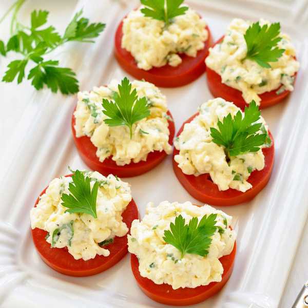 Закуска помидоры с сыром - удивляем гостей оригинальной простотой: рецепт с фото и видео