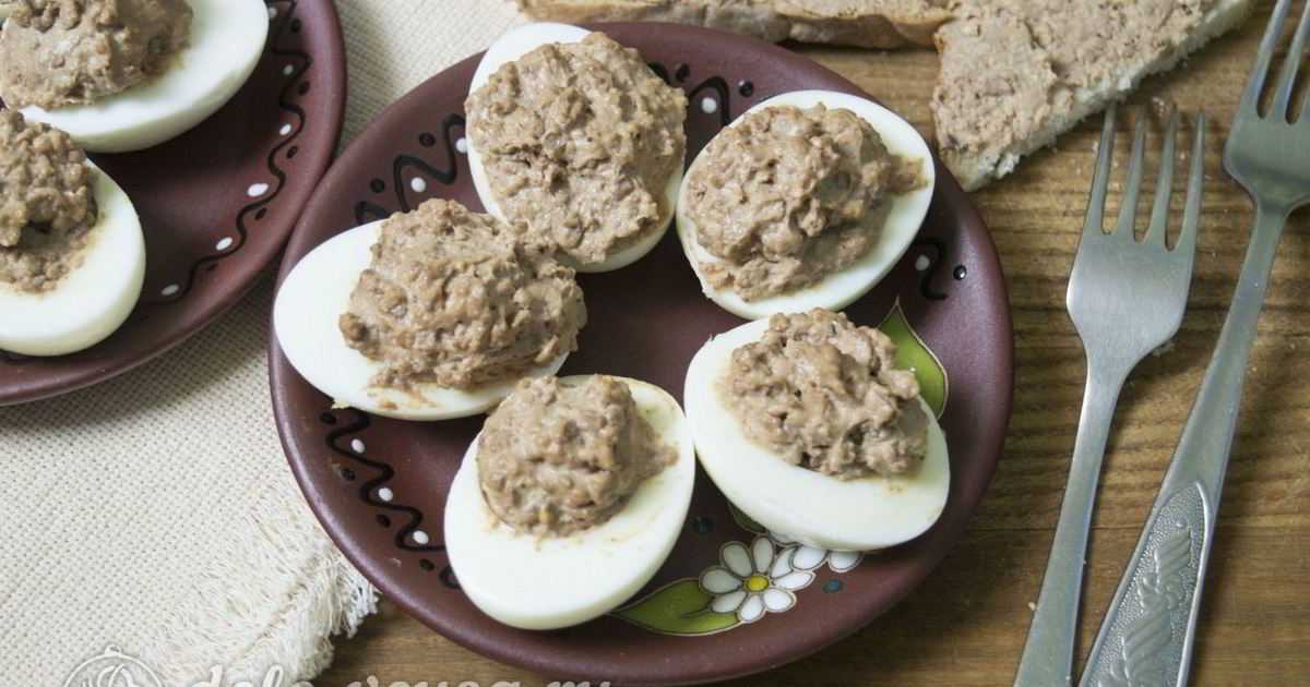 Яйца фаршированные куринной печенью рецепт с фото пошагово - 1000.menu