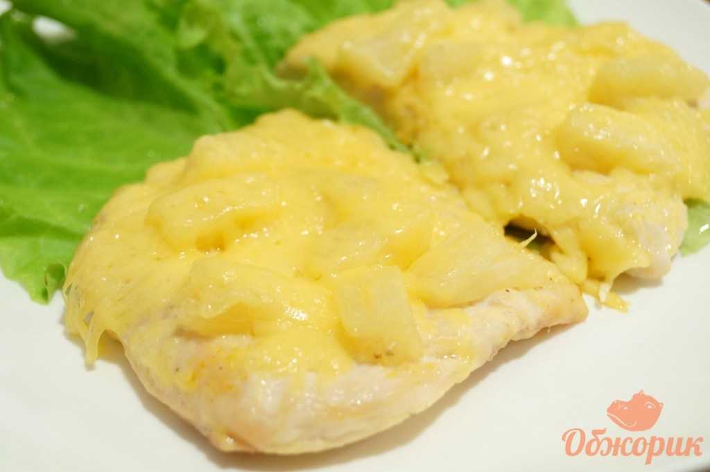 Курица, запеченная с ананасами в духовке — лучшие рецепты