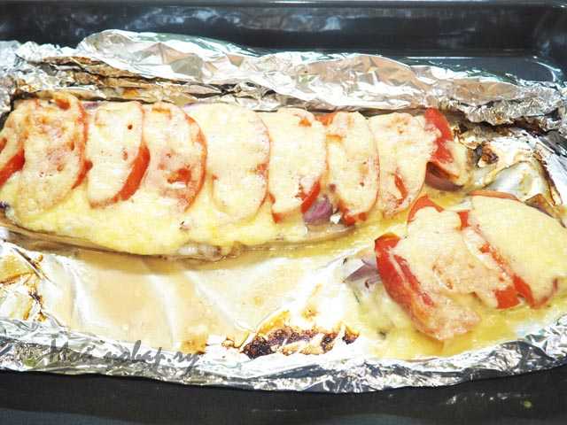 Скумбрия, фаршированная яйцами и сыром, в фольге - 11 пошаговых фото в рецепте