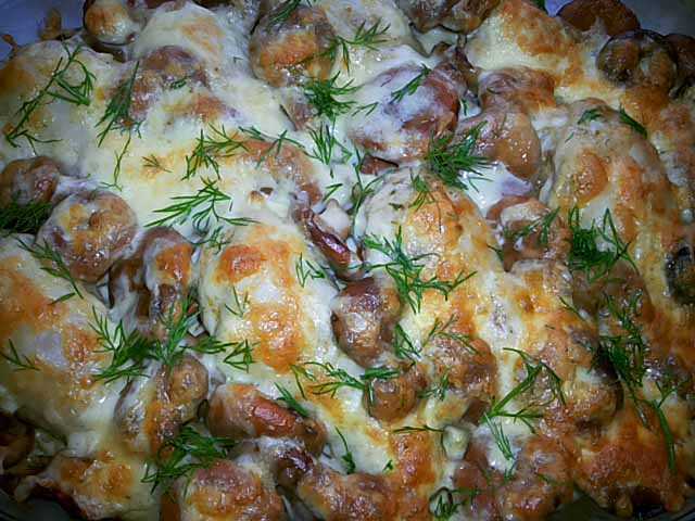 Фаршированная курица с жареной начинкой из картошки и грибов рецепт с фото пошагово и видео - 1000.menu