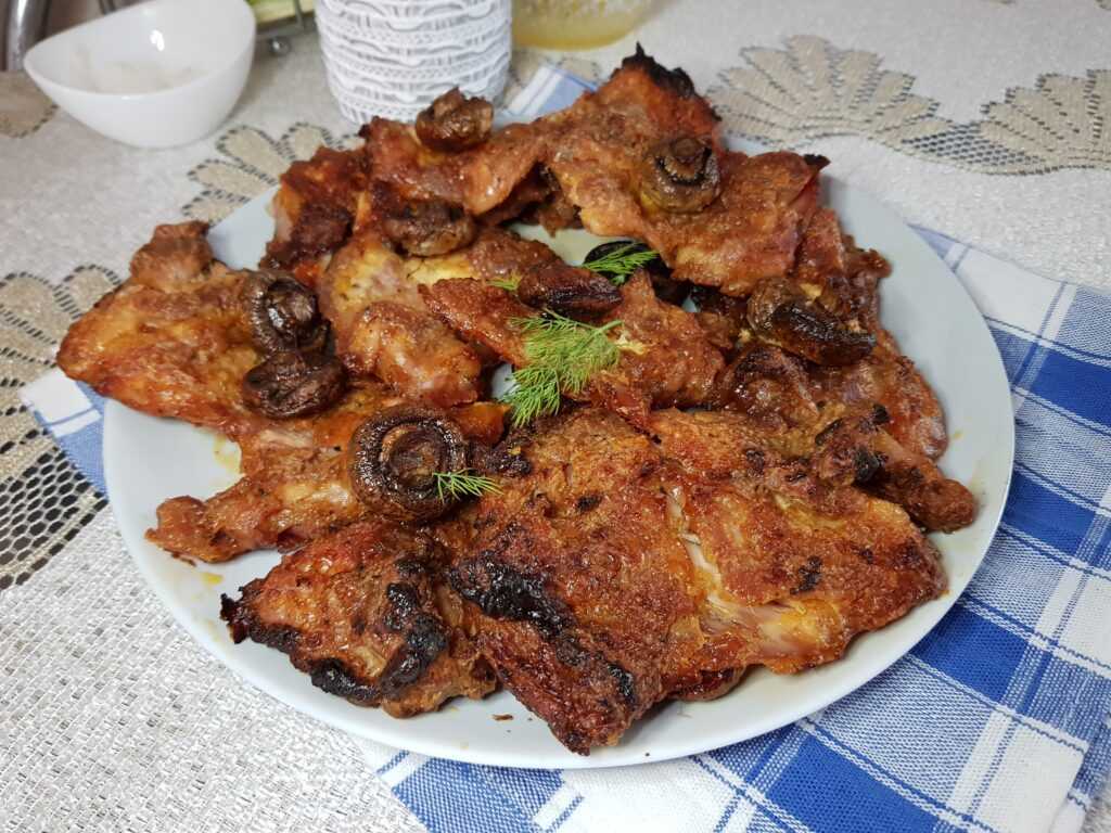 Куриные бедрышки в духовке с хрустящей корочкой — 5 самых быстрых рецептов приготовления