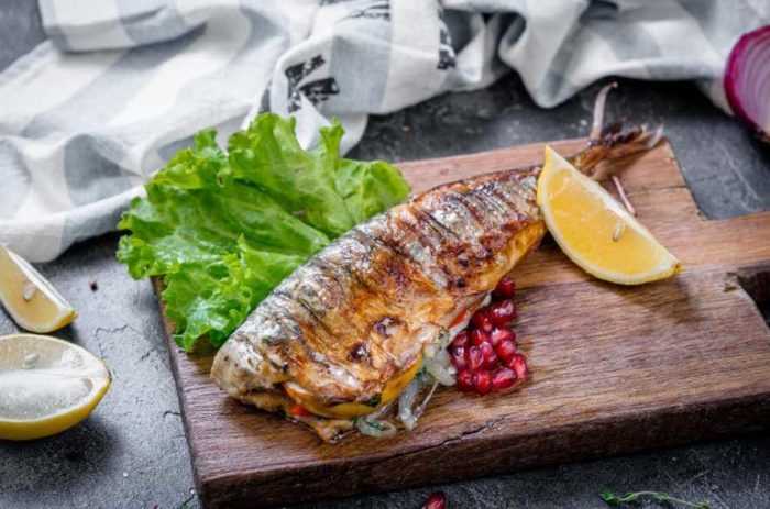Рыба в фольге на углях - 5 рецептов приготовления с фото пошагово