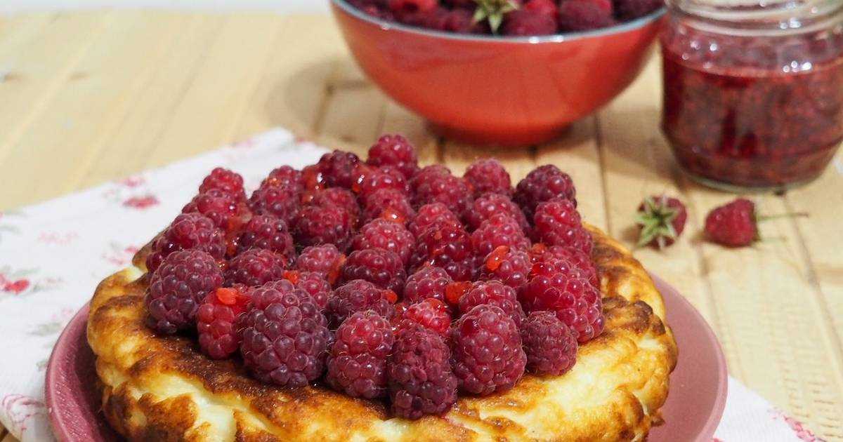 Творожная запеканка с ягодами в духовке: ингредиенты и рецепт приготовления