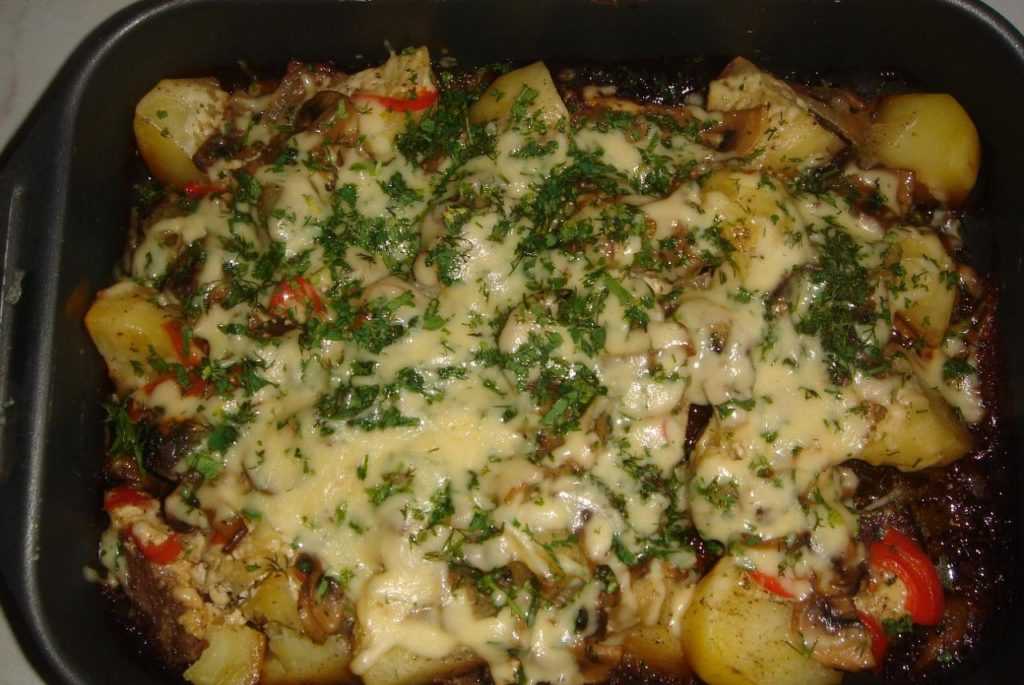 Картошка с мясом — 6 рецептов приготовления в духовке