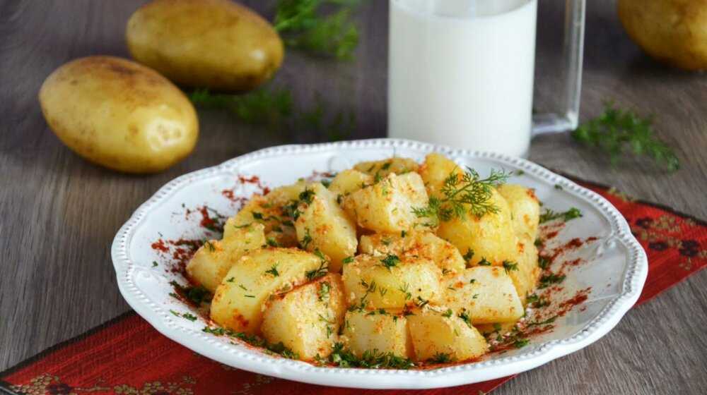 Картофель, запеченный в молоке в духовке: рецепты приготовления