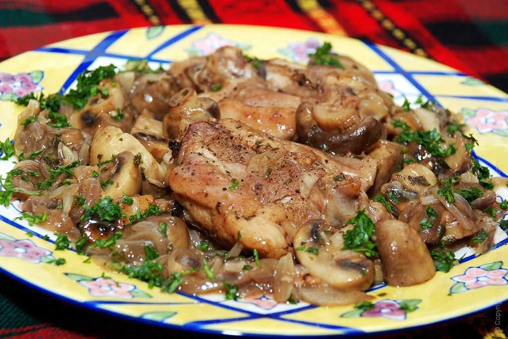 Курица, фаршированная грибами, в духовке: рецепт с фото | волшебная eда.ру