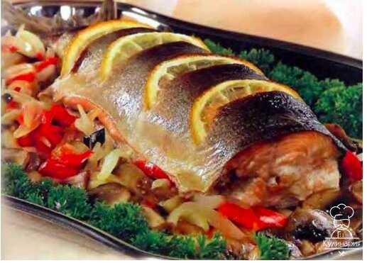 Красная рыба, запеченная в духовке — лучшие рецепты блюд