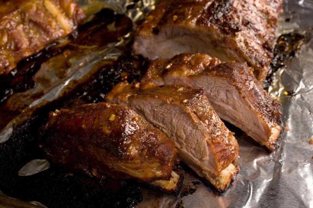 Мясо с брусничным соусом - 128 рецептов: мясные блюда | foodini