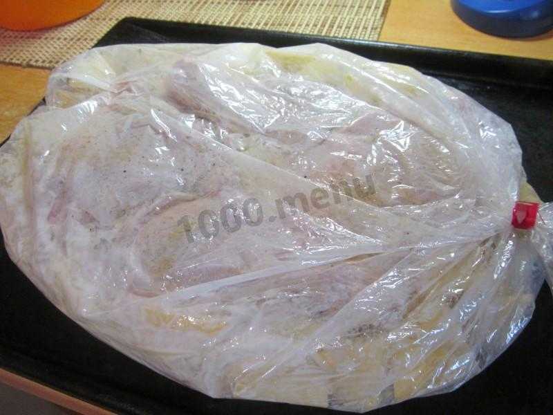 Курица в рукаве с картошкой в духовке – сверх-просто! рецепты курицы в рукаве с картошкой в духовке целиком и кусочками