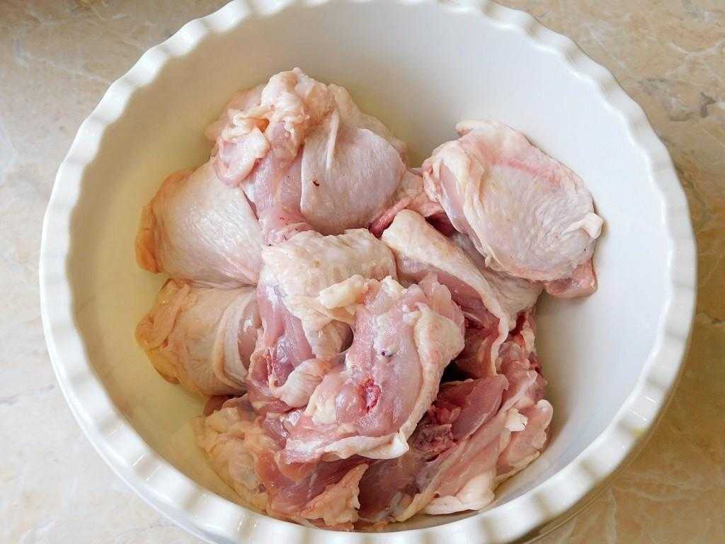 Вкусная и сочная курица кусочками в духовке. рецепт с фото в майонезе с чесноком | народные знания от кравченко анатолия