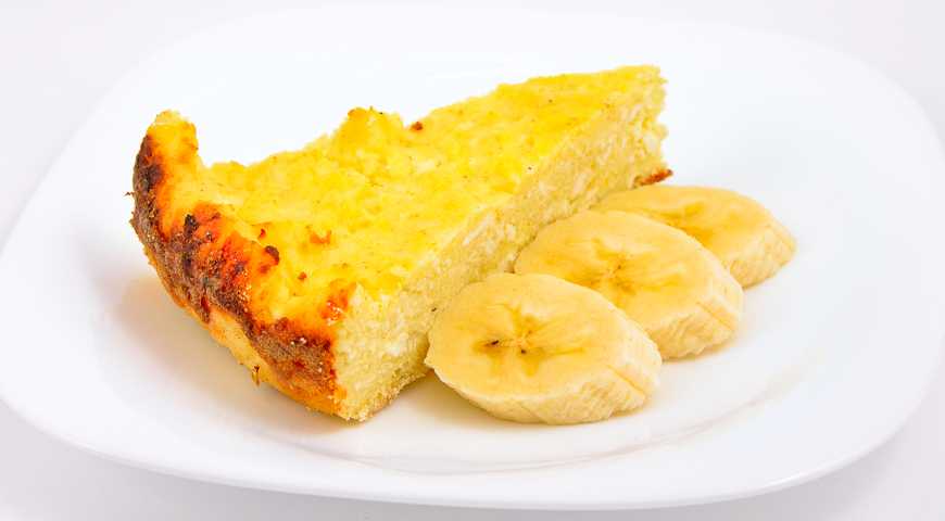 Творожная пп запеканка: 12 диетических рецептов - в духовке, с бананом, без муки, без манки