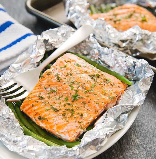 Как запечь лосось в духовке – 5 пошаговых рецептов