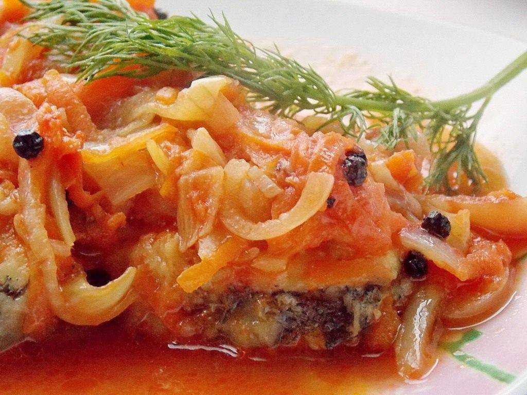 Филе минтая с морковью и луком в духовке рецепт с фото пошагово - 1000.menu