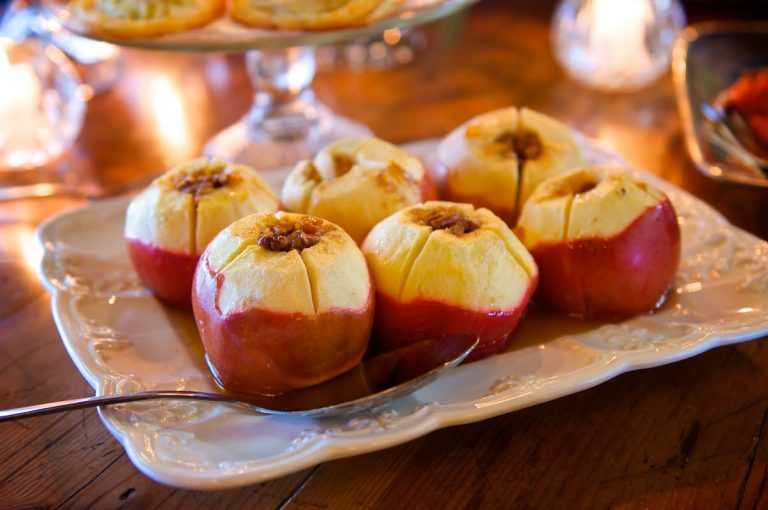 Яблоки с медом - 129 домашних вкусных рецептов приготовления