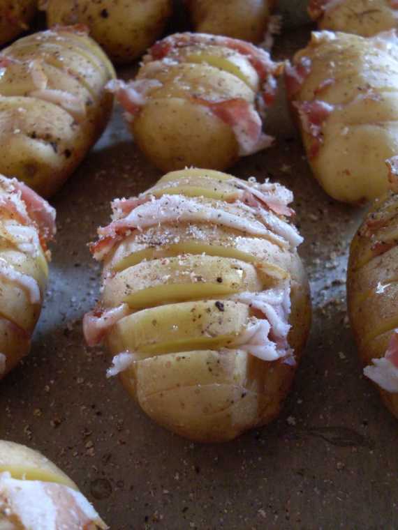 Картошка-гармошка в духовке - очень вкусно, быстро и просто