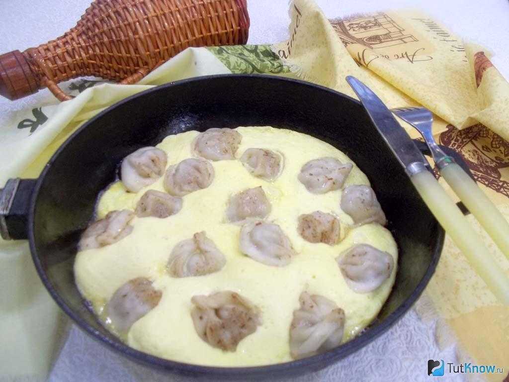 Пельмени с сыром и майонезом в духовке: рецепт с фото пошагово. как запечь пельмени в духовке с сыром и майонезом?