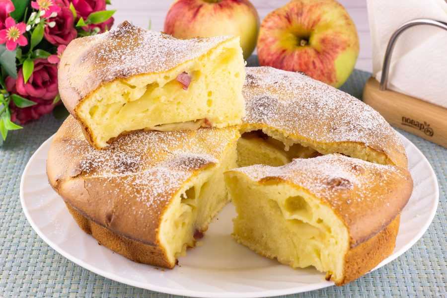 Пирог с яблоками из дрожжевого теста в духовке рецепт с фото пошагово и видео - 1000.menu