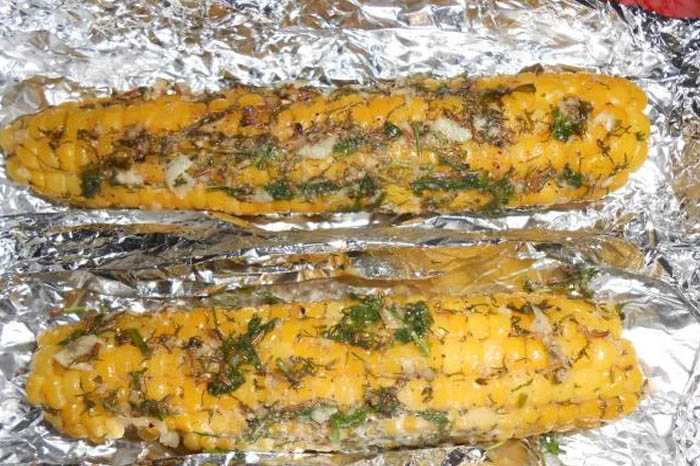 Как приготовить кукурузу на гриле: топ рецептов на мангале. как готовить кукурузу на углях: советы и рецепты