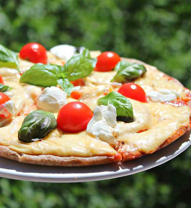 Сырная пицца: как приготовить пиццу в домашних условиях быстро и вкусно