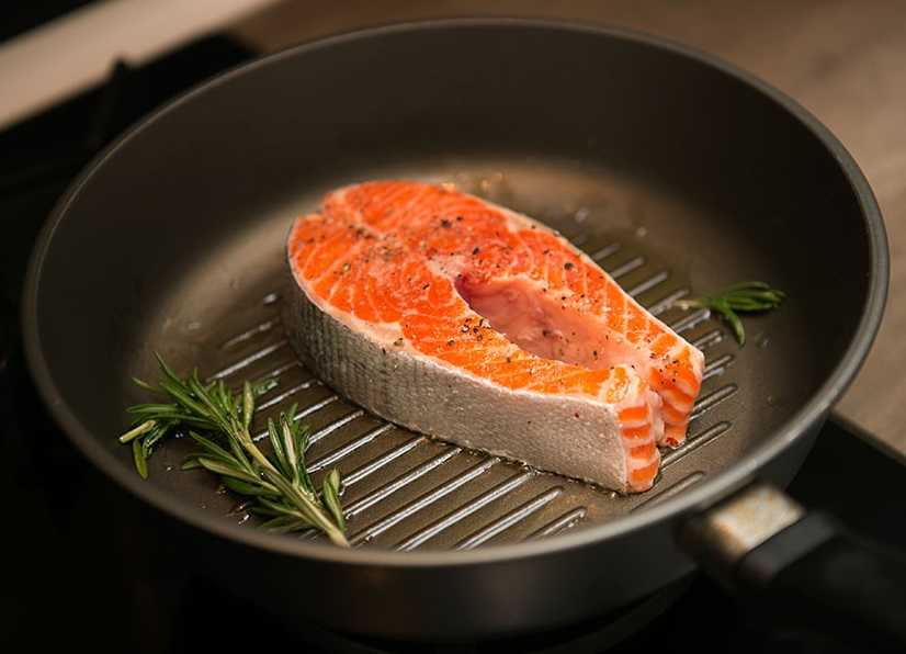 Как приготовить филе лосося в духовке: поиск по ингредиентам, советы, отзывы, пошаговые фото, подсчет калорий, изменение порций, похожие рецепты
