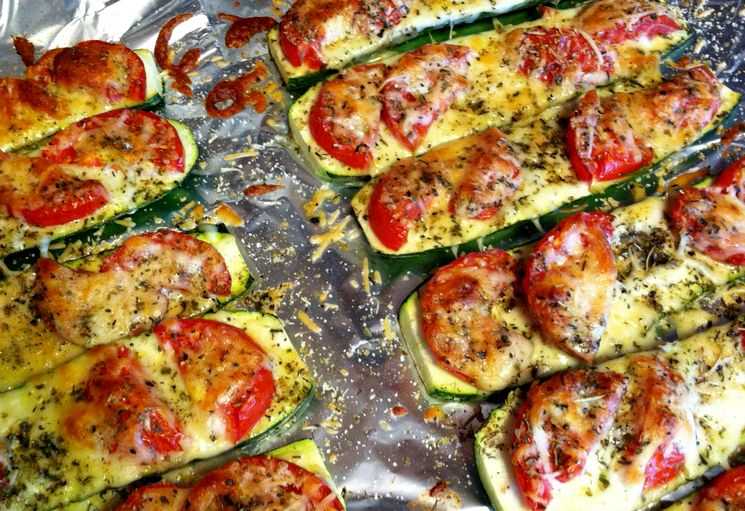 Как запечь кабачки в духовке быстро и вкусно: 11 рецептов приготовления