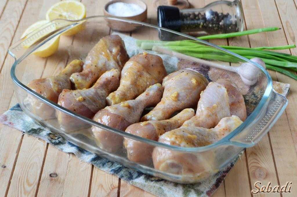 Маринуем куриные ножки для запекания в духовке: 2 самых вкусных рецепта маринада