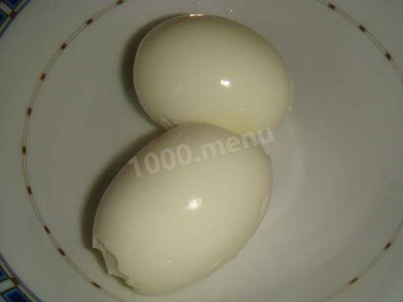 Как приготовить фаршированные яйца печенью трески. разные варианты и тонкости процесса