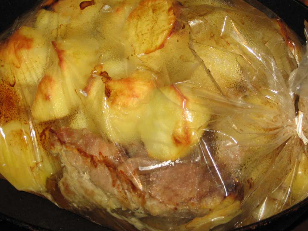 Картошка в рукаве для запекания в духовке – 8 пошаговых рецептов