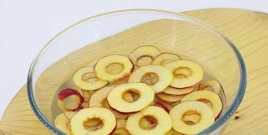 Как сушить яблоки в домашних условиях: 7 способов
