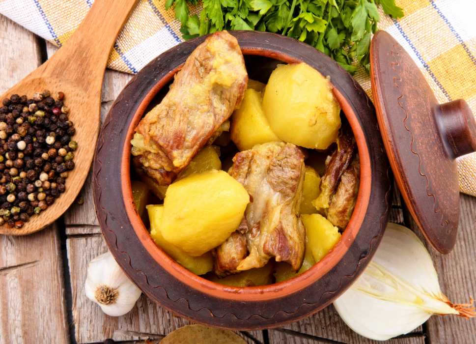 Картошка с мясом в духовке — 6 рецептов