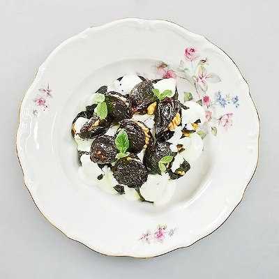 Чернослив с грецкими орехами в сметане – рецепт приготовления фаршированного чернослива, видео