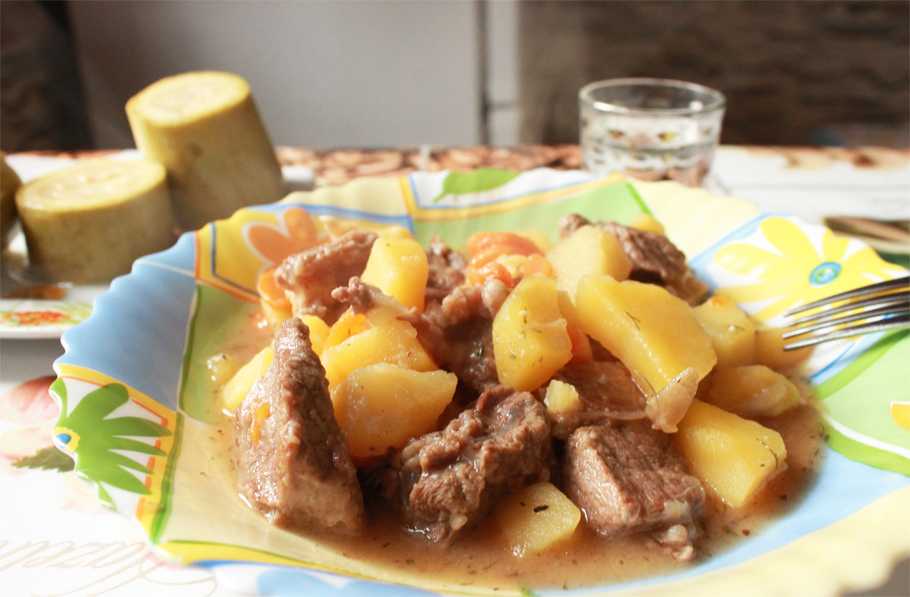 Картошка с мясом в казане – новый вкус привычного блюда. как приготовить картошку с мясом в казане: рецепты пошаговые