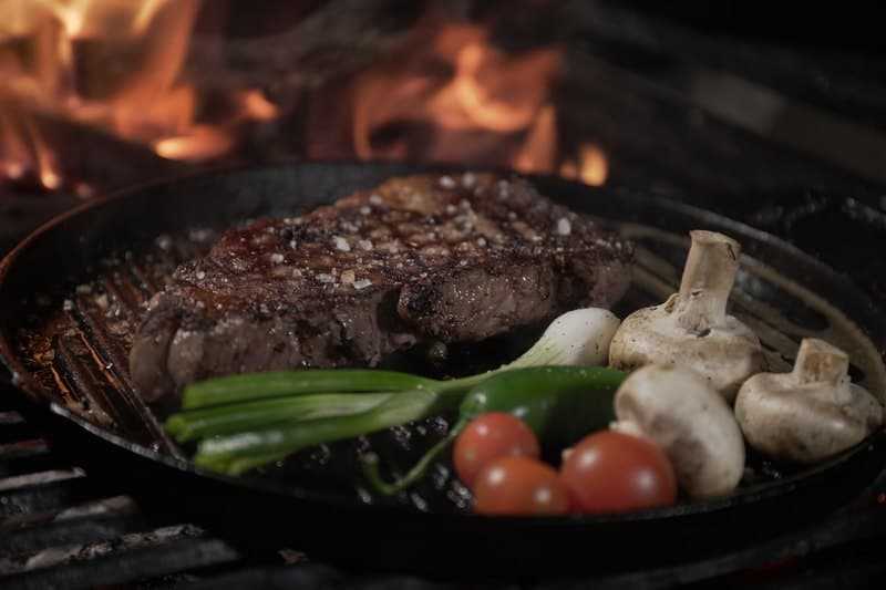 Стейк бавет — приготовление вкусного мяса из костреца