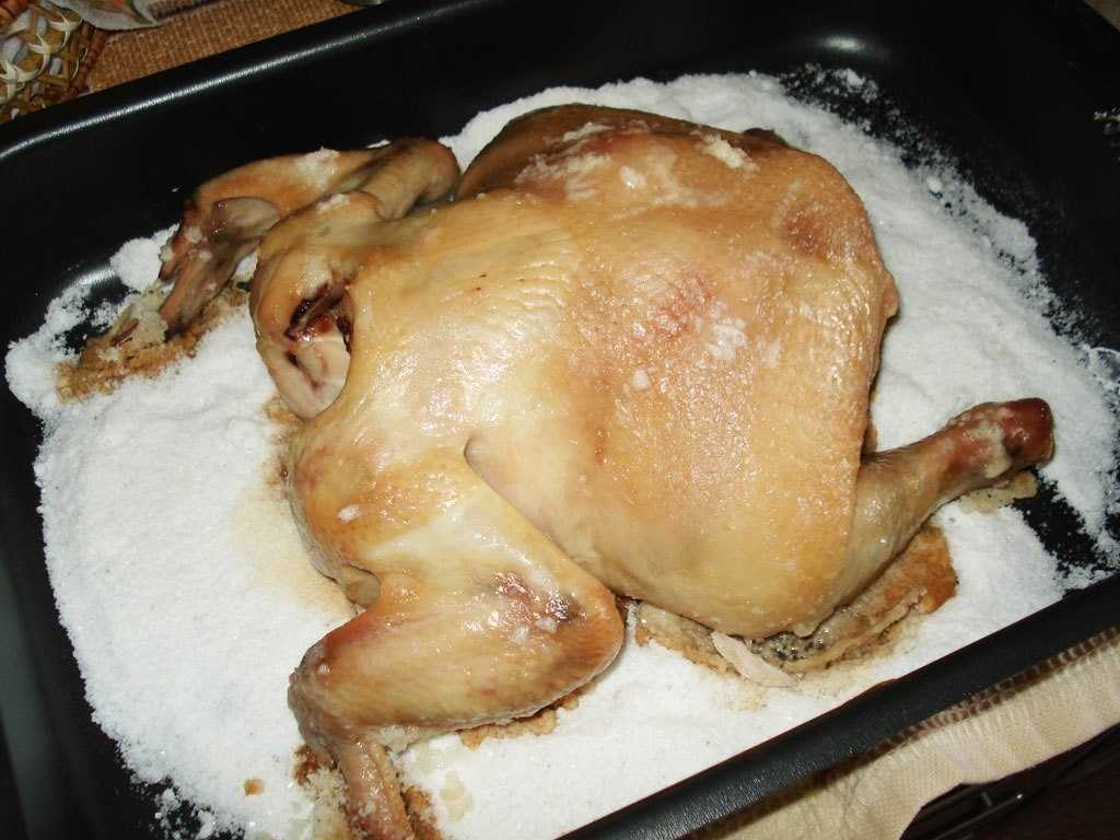 Курица с хрустящей корочкой запеченная целиком в духовке – рецепт в фольге