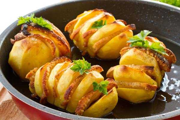 Картофель с беконом в фольге, пошаговые рецепты с фото. картошка с беконом в духовке - пошаговые фото в рецептах