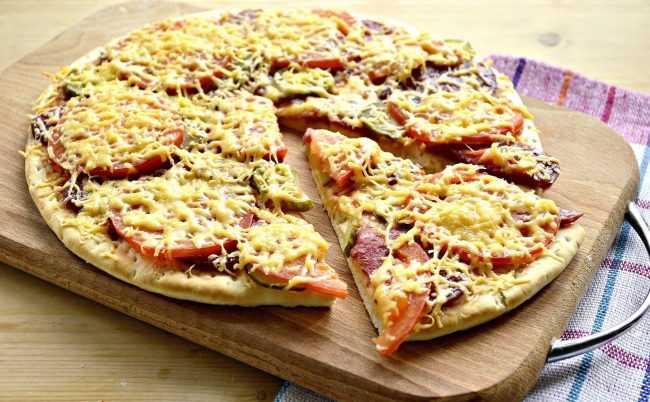 Пицца с картофельным пюре: пошаговые рецепты с фото в духовке, на сковороде и в мультиварке