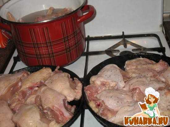 Куриные спинки с картошкой в духовке. пошаговый рецепт с фото