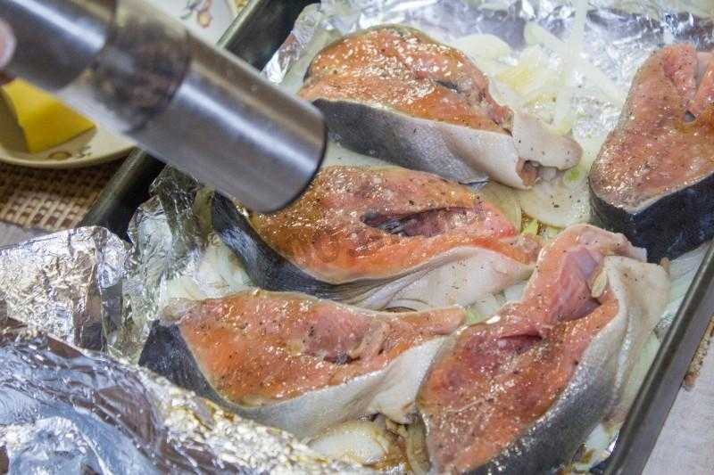 Сочная горбуша, запеченная в духовке - 10 вкусных и простых рецептов приготовления с фото пошагово