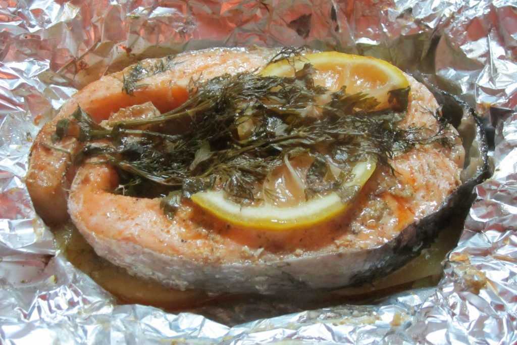 Красная рыба в духовке - рецепты приготовления с фото