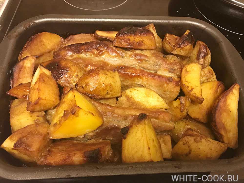 12 крутых рецептов свиных ребрышек с картошкой в духовке