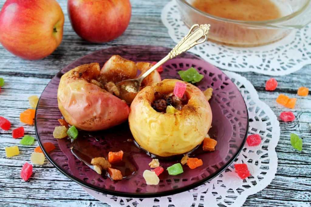 Как запекать яблоки в духовке для диеты: диетические рецепты