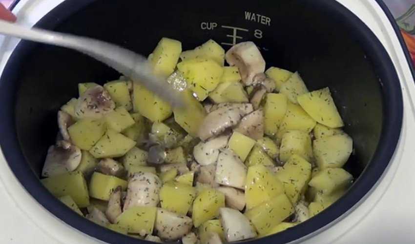 Как приготовить картофель с грибами запеченный в мультиварке: поиск по ингредиентам, советы, отзывы, пошаговые фото, подсчет калорий, удобная печать, изменение порций, похожие рецепты