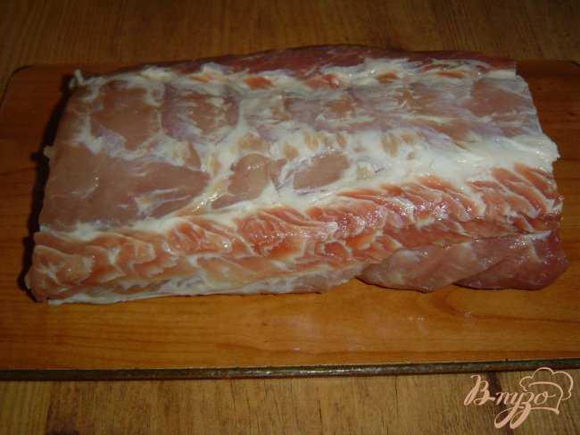 Подробный процесс приготовления блюда Запеченная свинина на луковой подушке  пошаговые фото, советы, порядок приготовления, комментарии, похожие рецепты, состав