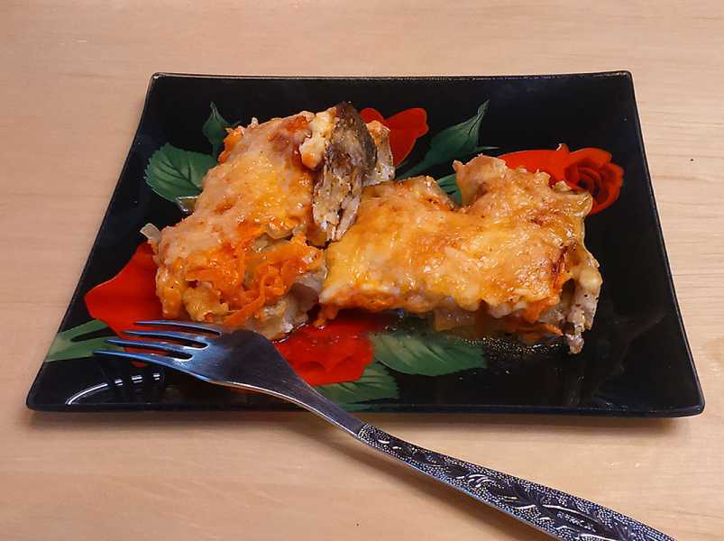 Рыба на овощной подушке - 71 рецепт: рыба | foodini