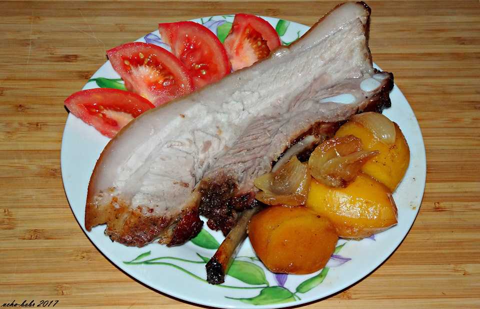Свиная грудинка в духовке – 7 вкусных рецептов приготовления