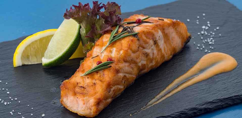 Стейк из лосося на гриле и в духовке – 5 рецептов