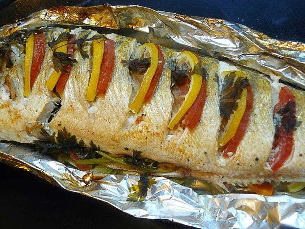 Рыба в духовке в фольге  — рецепты приготовления с овощами