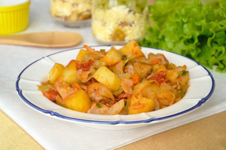 Блюда с капустой и картошкой. топ-4 пошаговых рецептов с фото